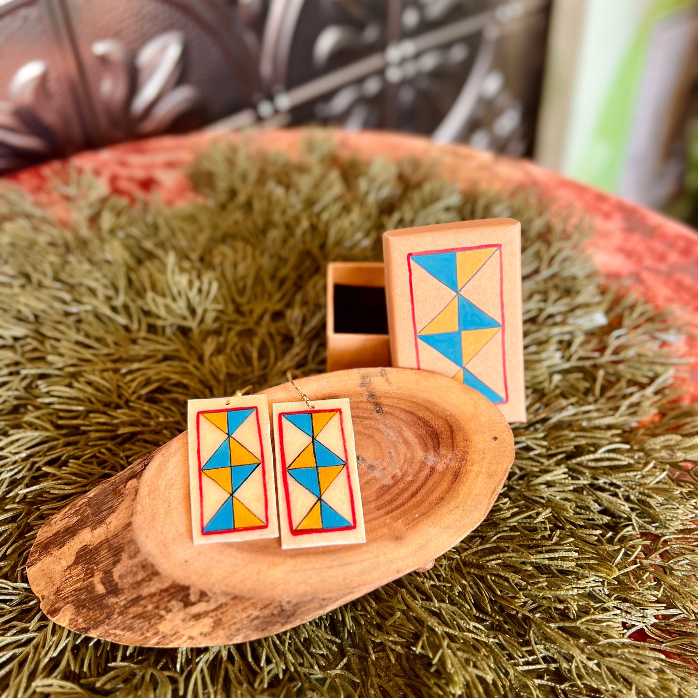 Painted Earrings with Box - Blue/Yellow