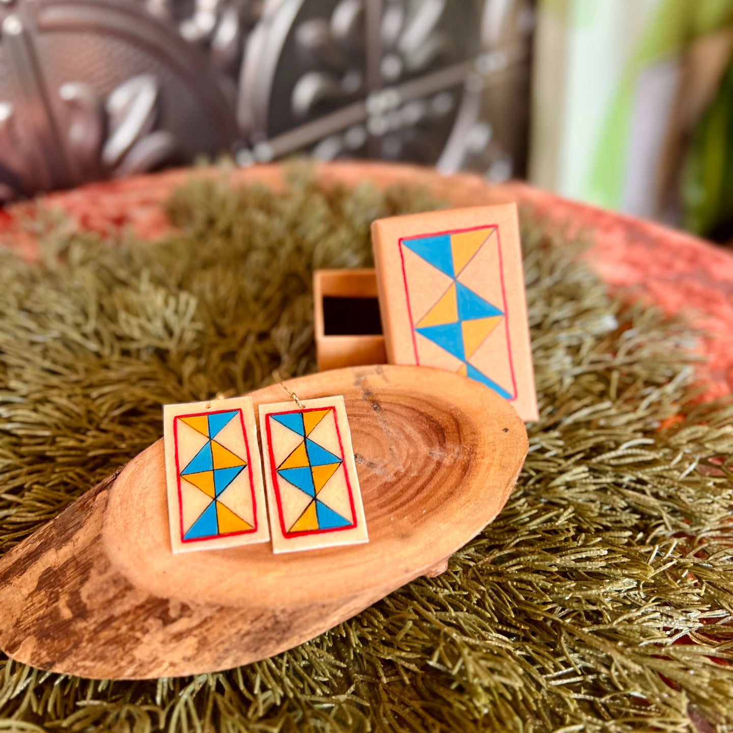 Painted Earrings with Box - Blue/Yellow