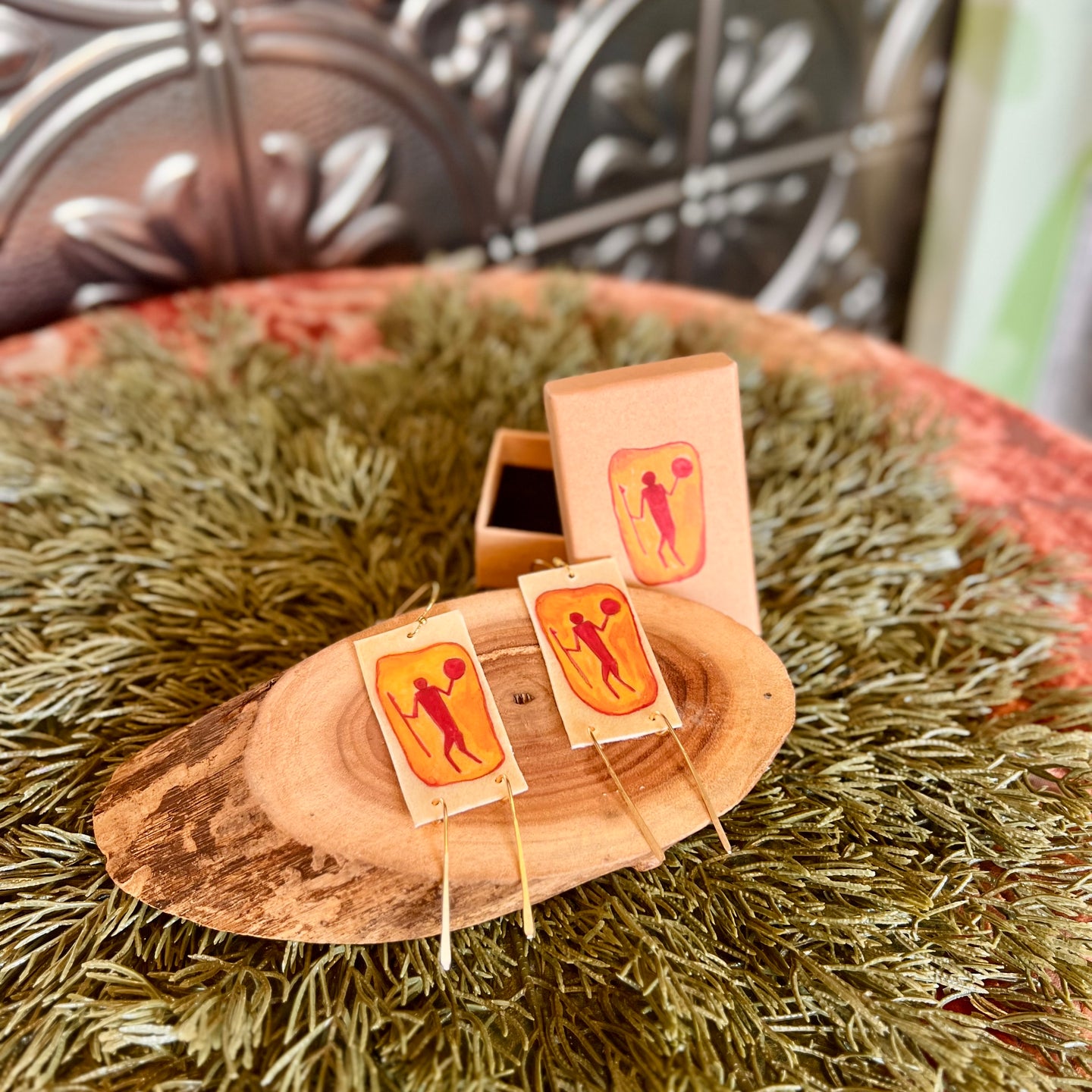 Painted Earrings with Box - Silhouette