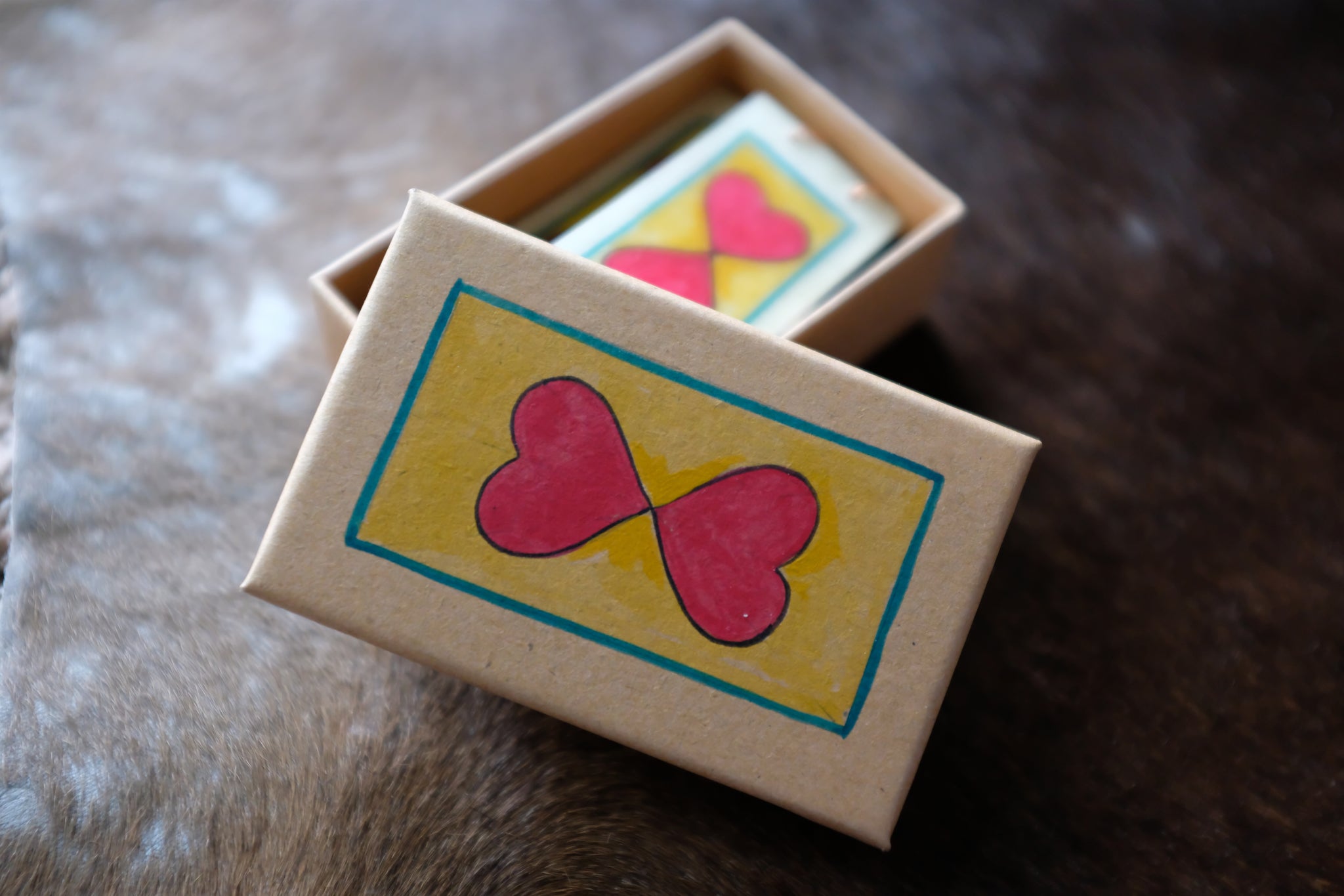 Heart Design Painted Parfleche Earrings Box Set